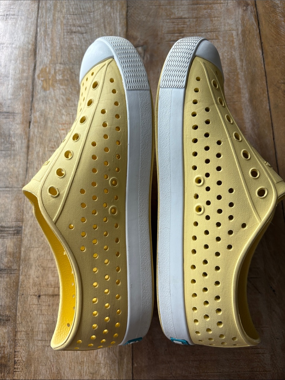 Native Kids Slip-On Shoes in Yellow size J4 - Picture 6 of 8